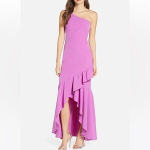 NWT Vince Camuto One Shoulder High/Low Gown
